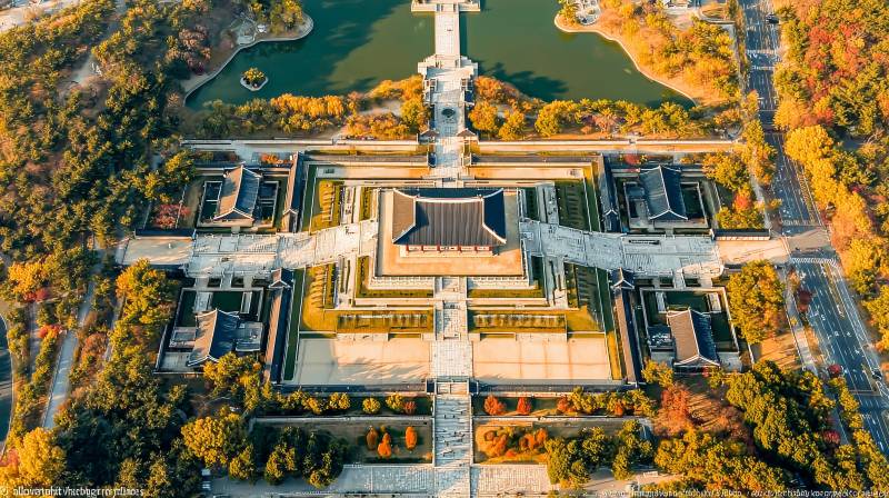 宫殿秋景航拍图图片