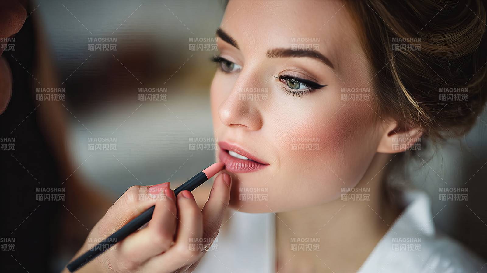 精致唇妆特写图片