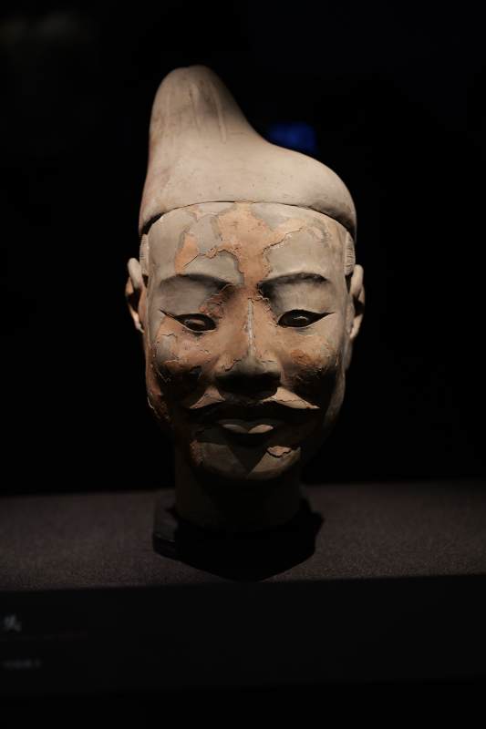 陶俑头像特写图片