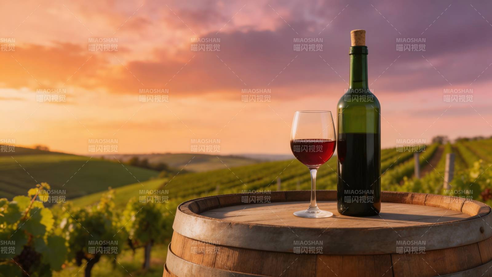 葡萄园夕阳红酒图片