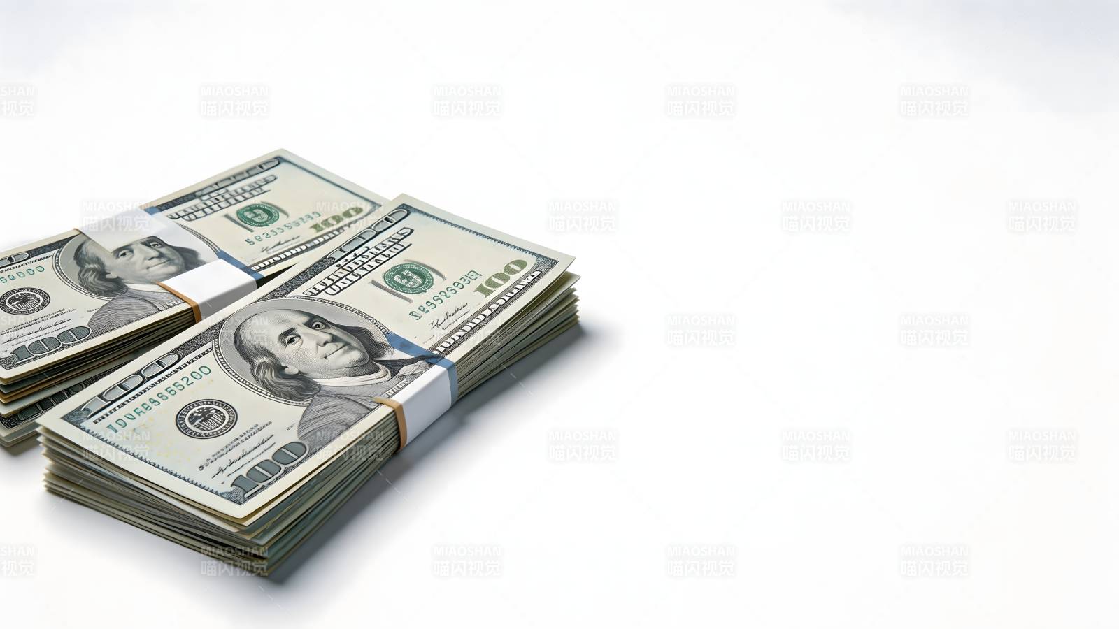美元现金堆叠图片