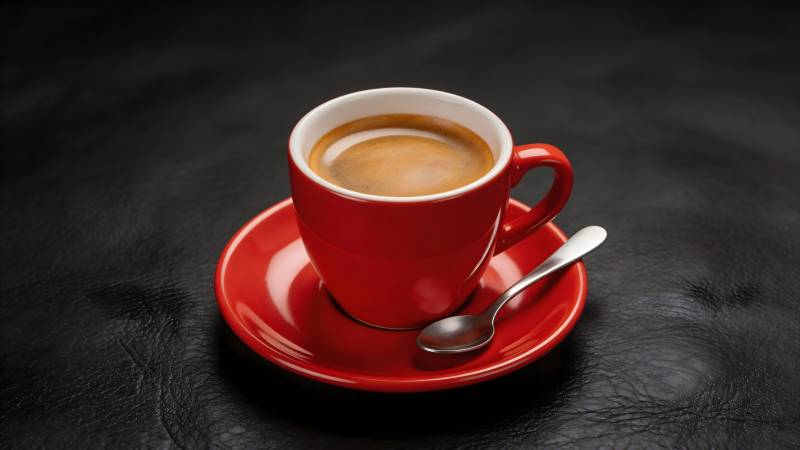 红杯咖啡静享时光图片