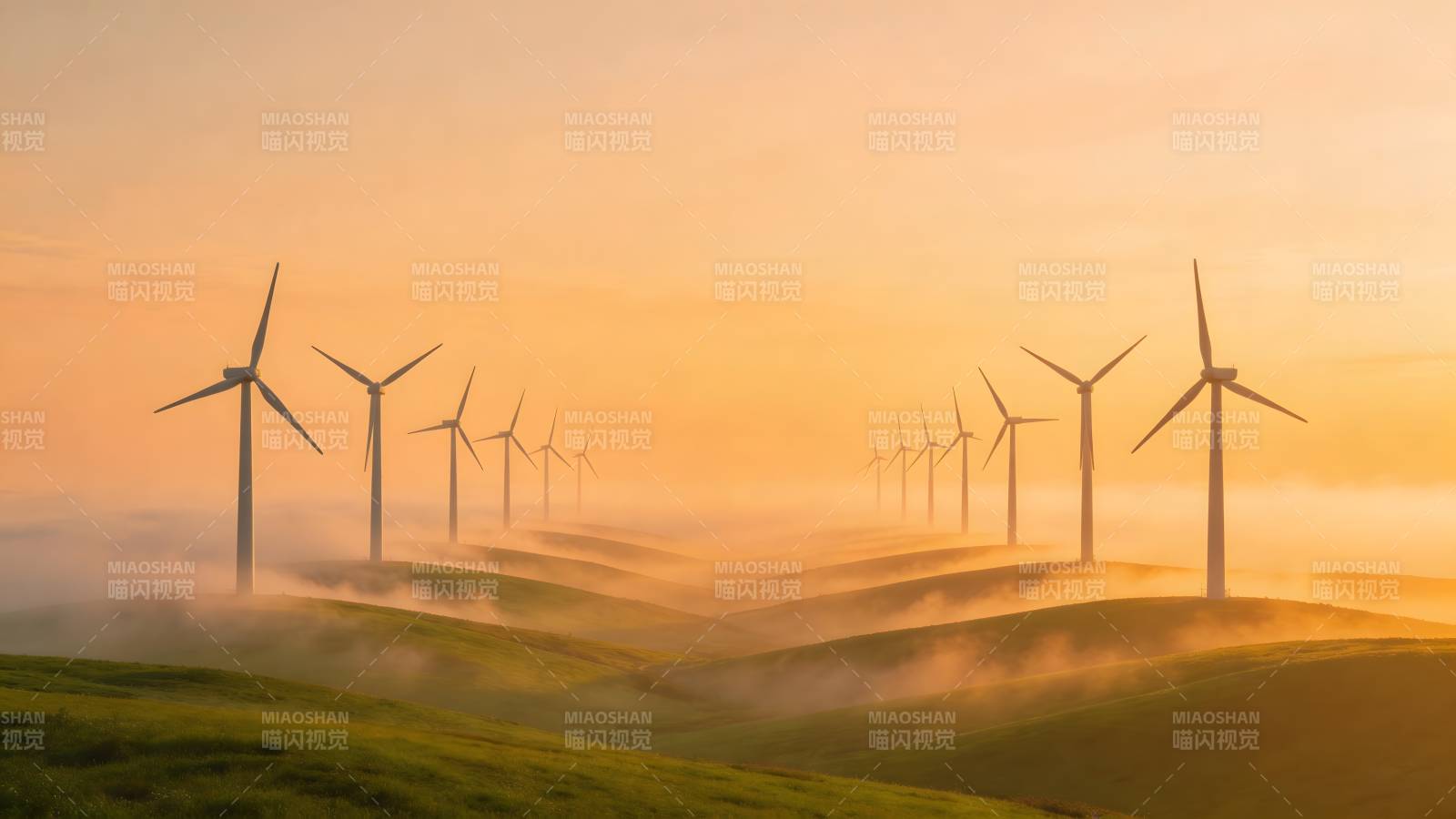 晨曦中的风车阵图片