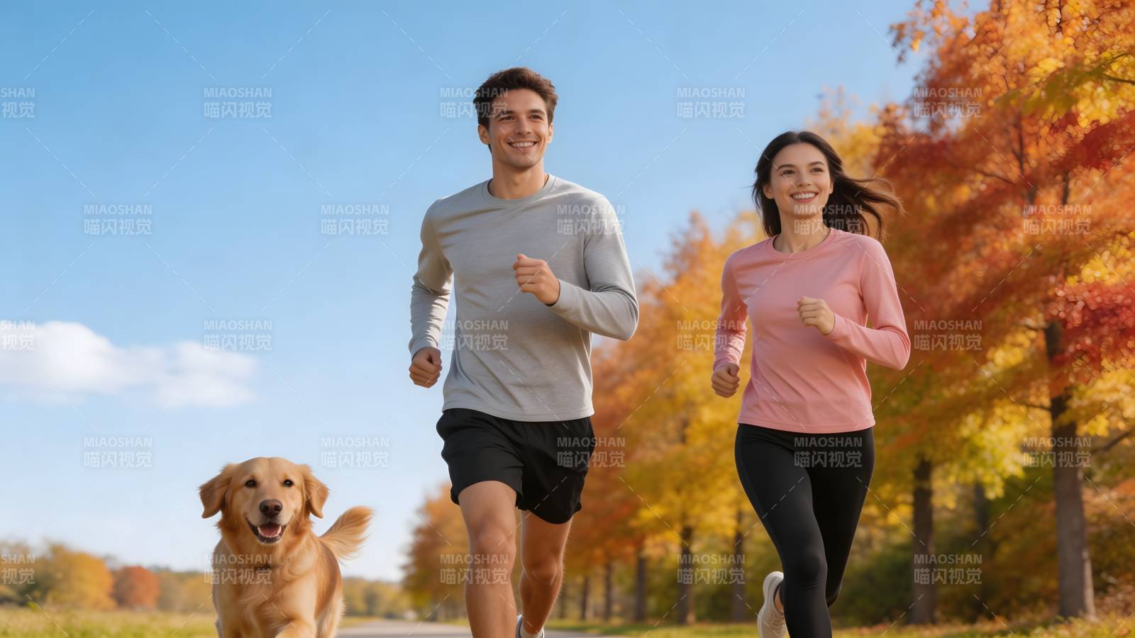 秋日奔跑的幸福时光图片