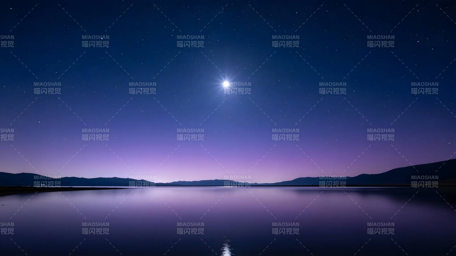 月夜湖光静谧美图片