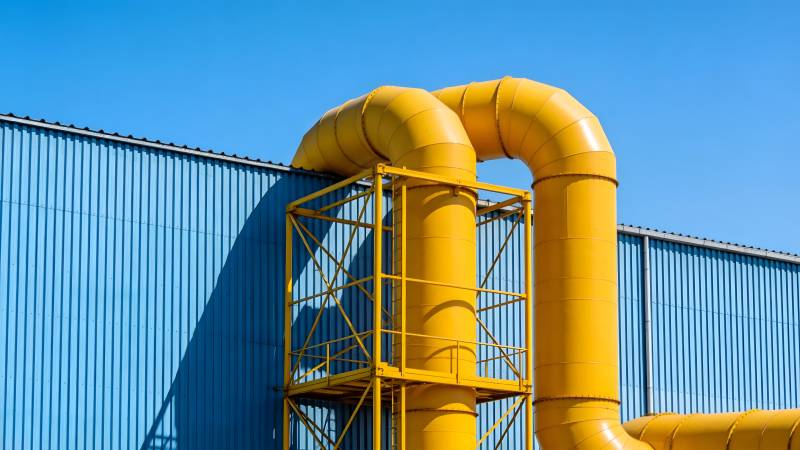 黄色管道工业设施图片