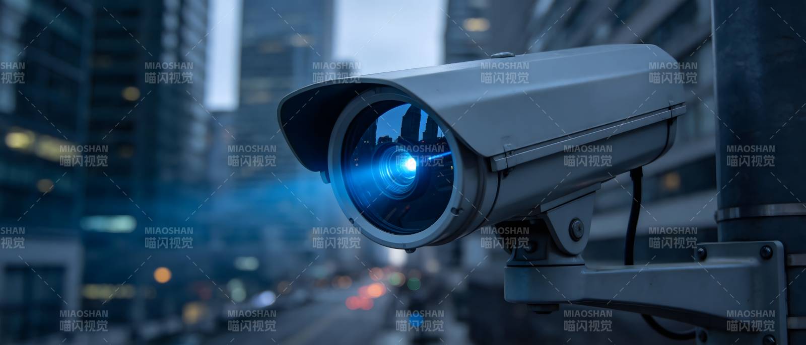 城市夜景监控镜头图片