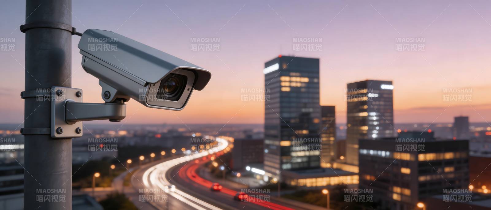 城市夜景监控图片