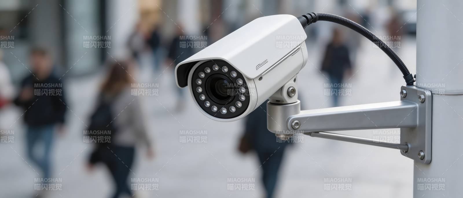 街头监控摄像头图片