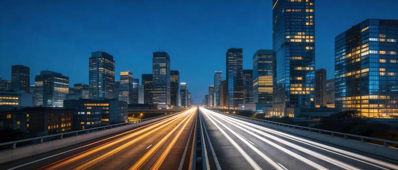 城市夜景车流图片