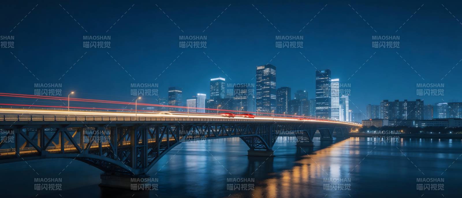 夜桥映城光图片