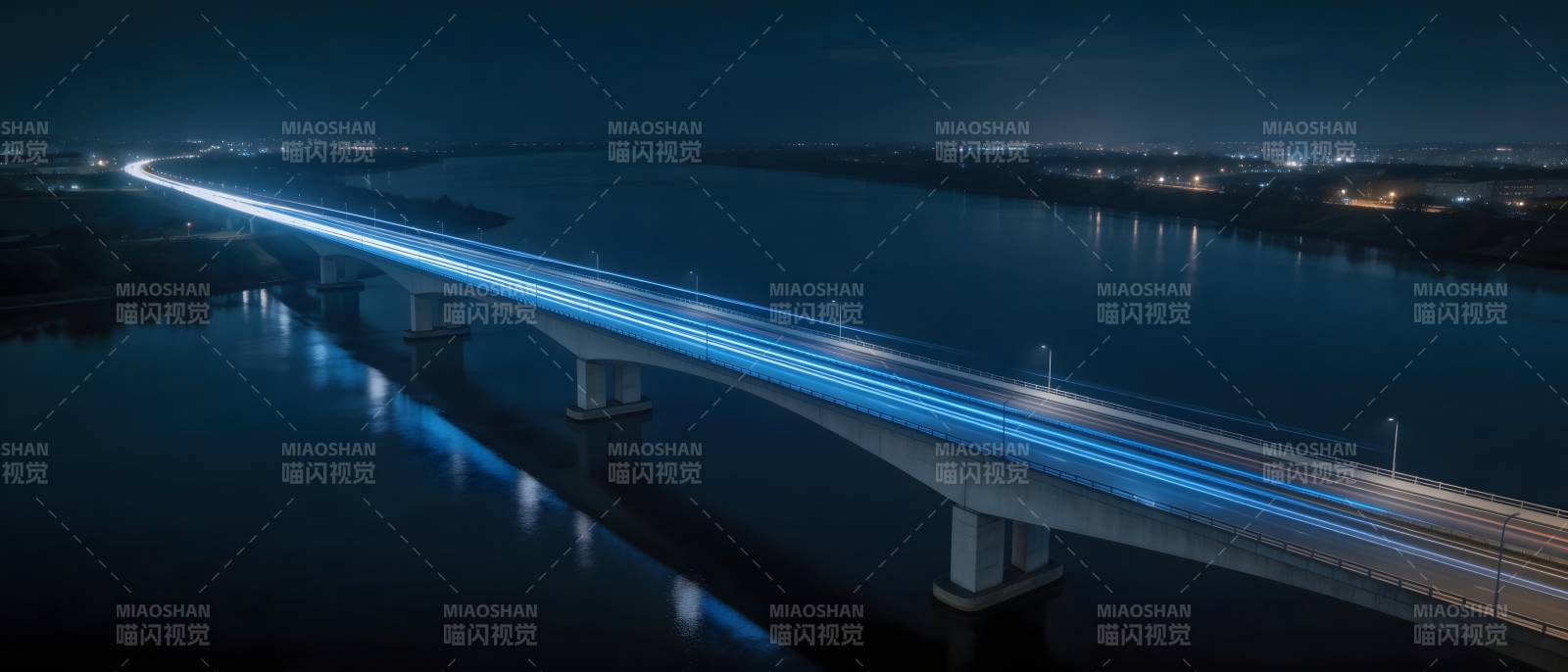 夜桥光影 水天一色图片