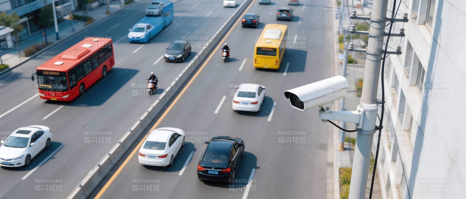 城市交通监控画面图片