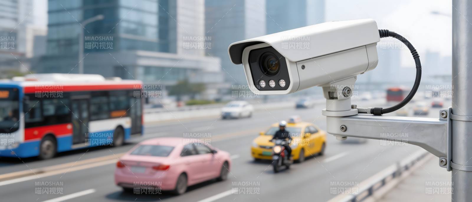 城市交通监控画面图片