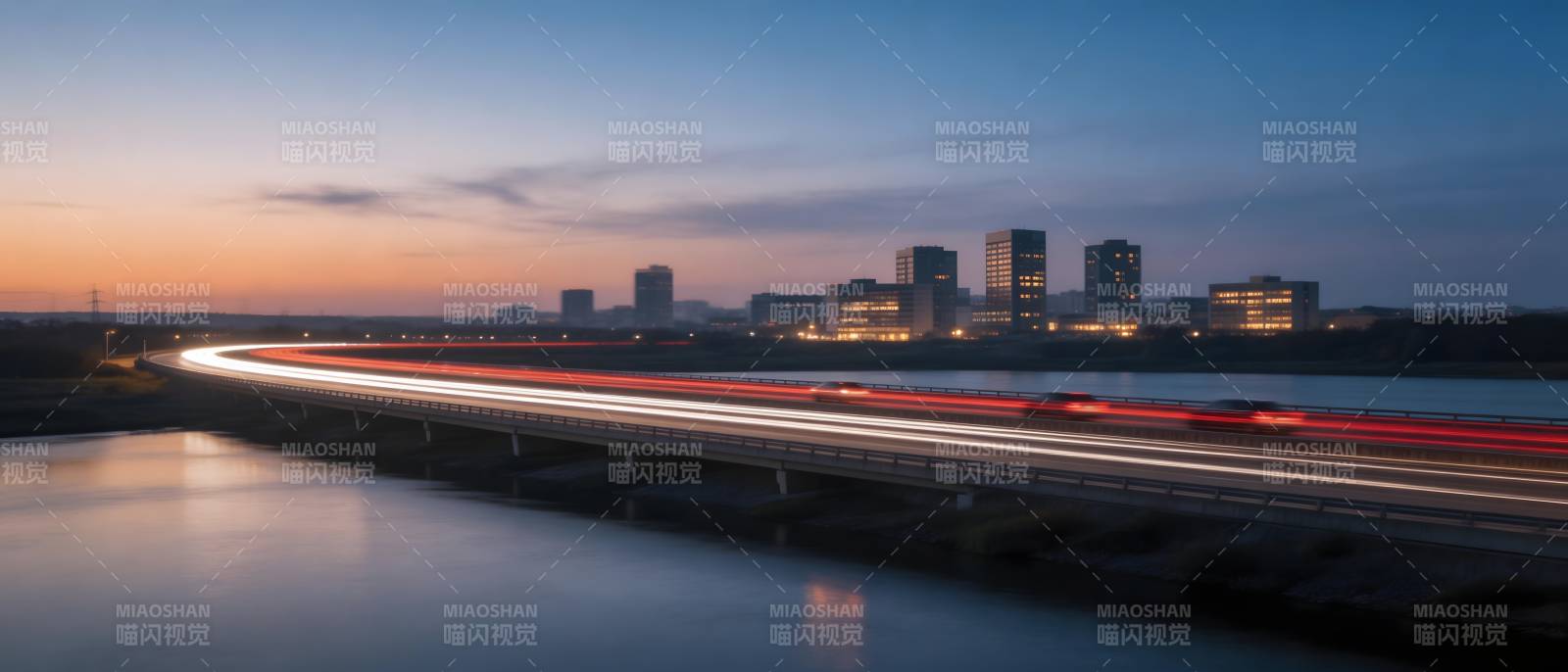 城市夜景长曝光图片