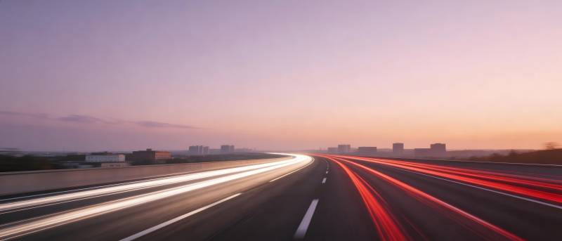 黄昏高速车流图片