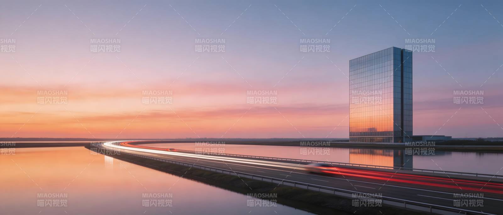 暮色中的现代建筑图片