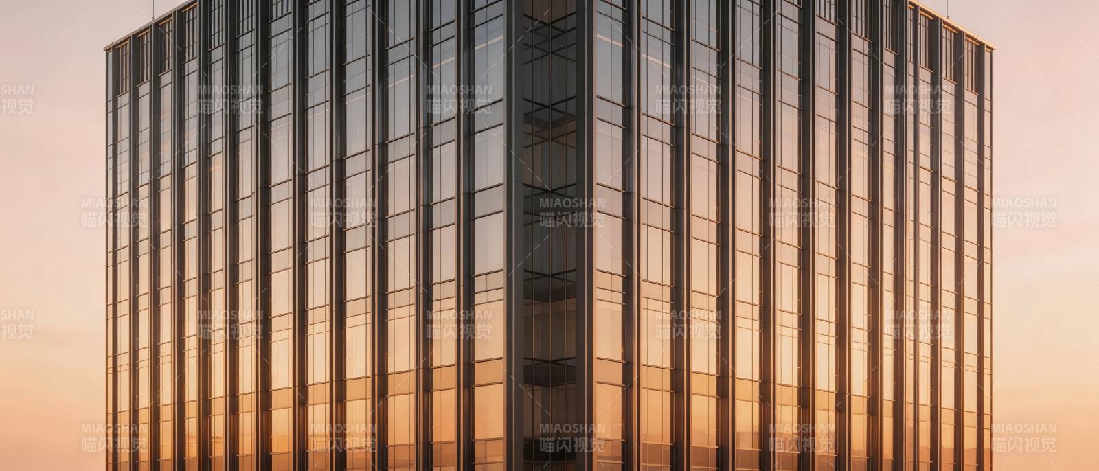 玻璃幕墙高楼剪影图片