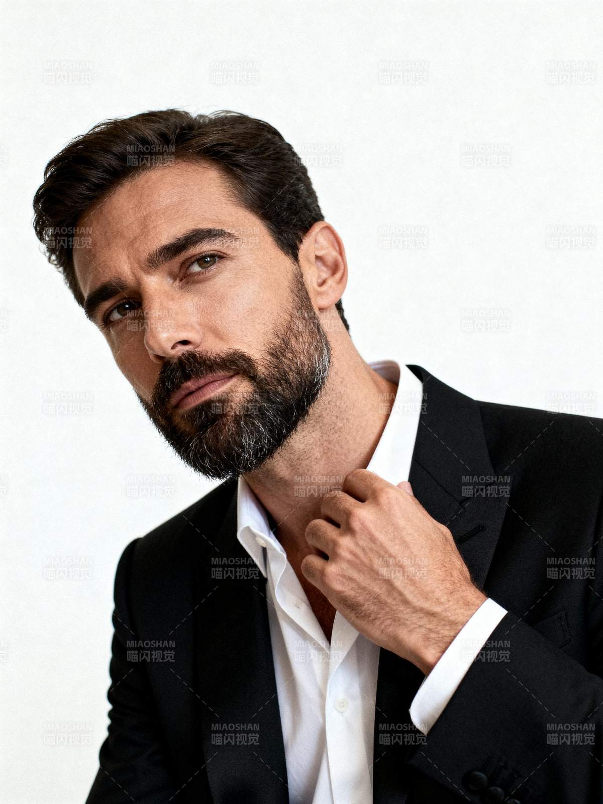 优雅男士肖像图片