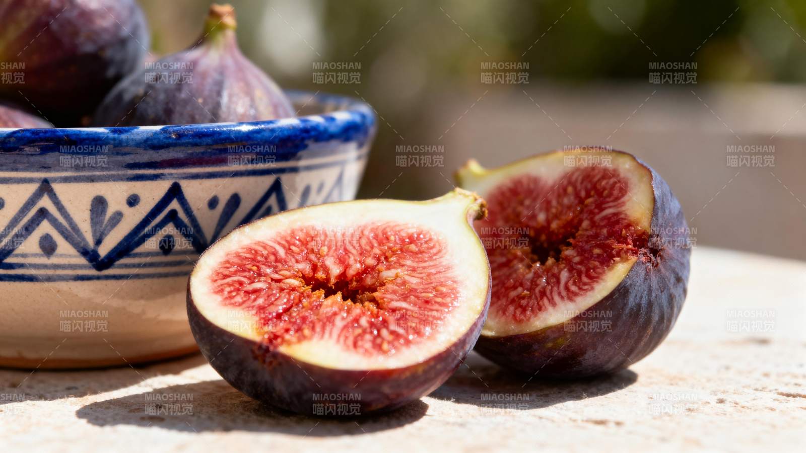 新鲜切开的无花果图片