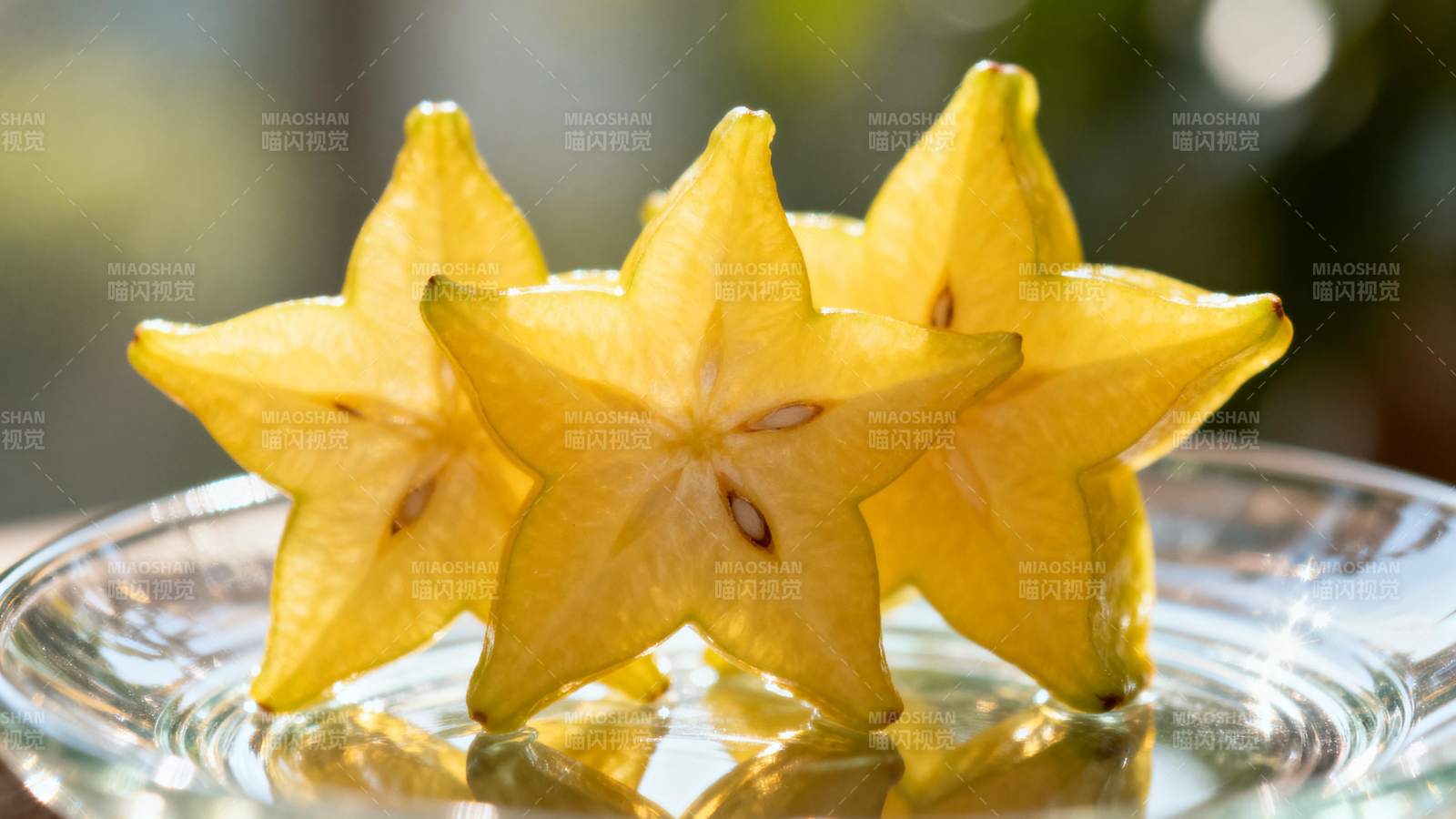 星形水果特写图片