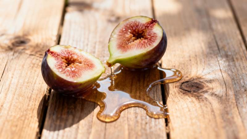 鲜切无花果滴蜜图片