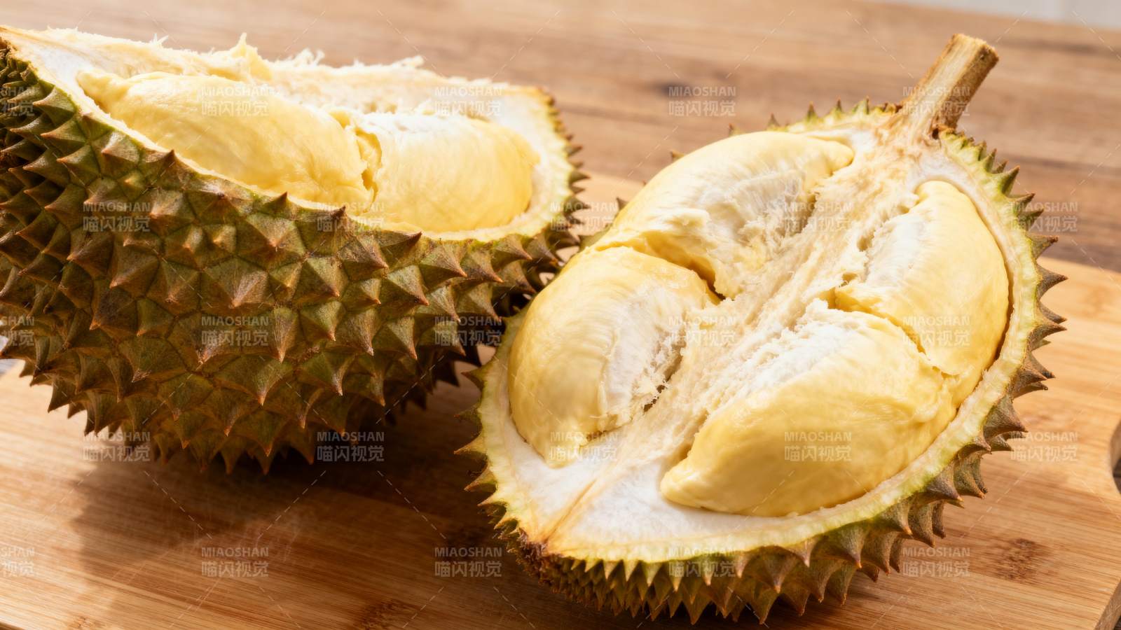 榴莲切开显金黄图片