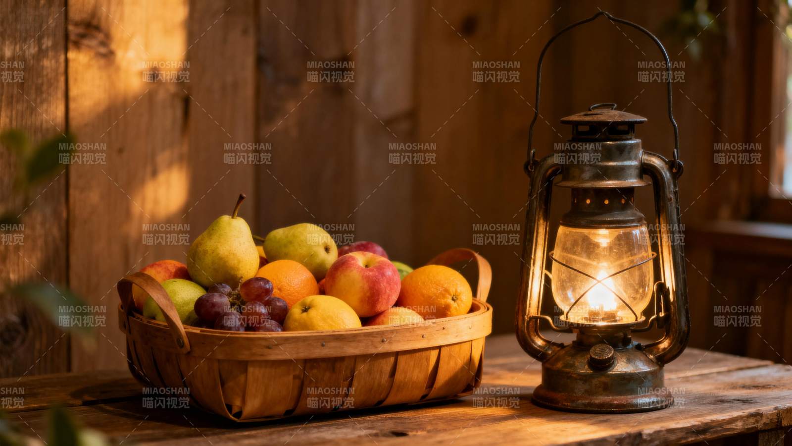 果篮与灯笼图片