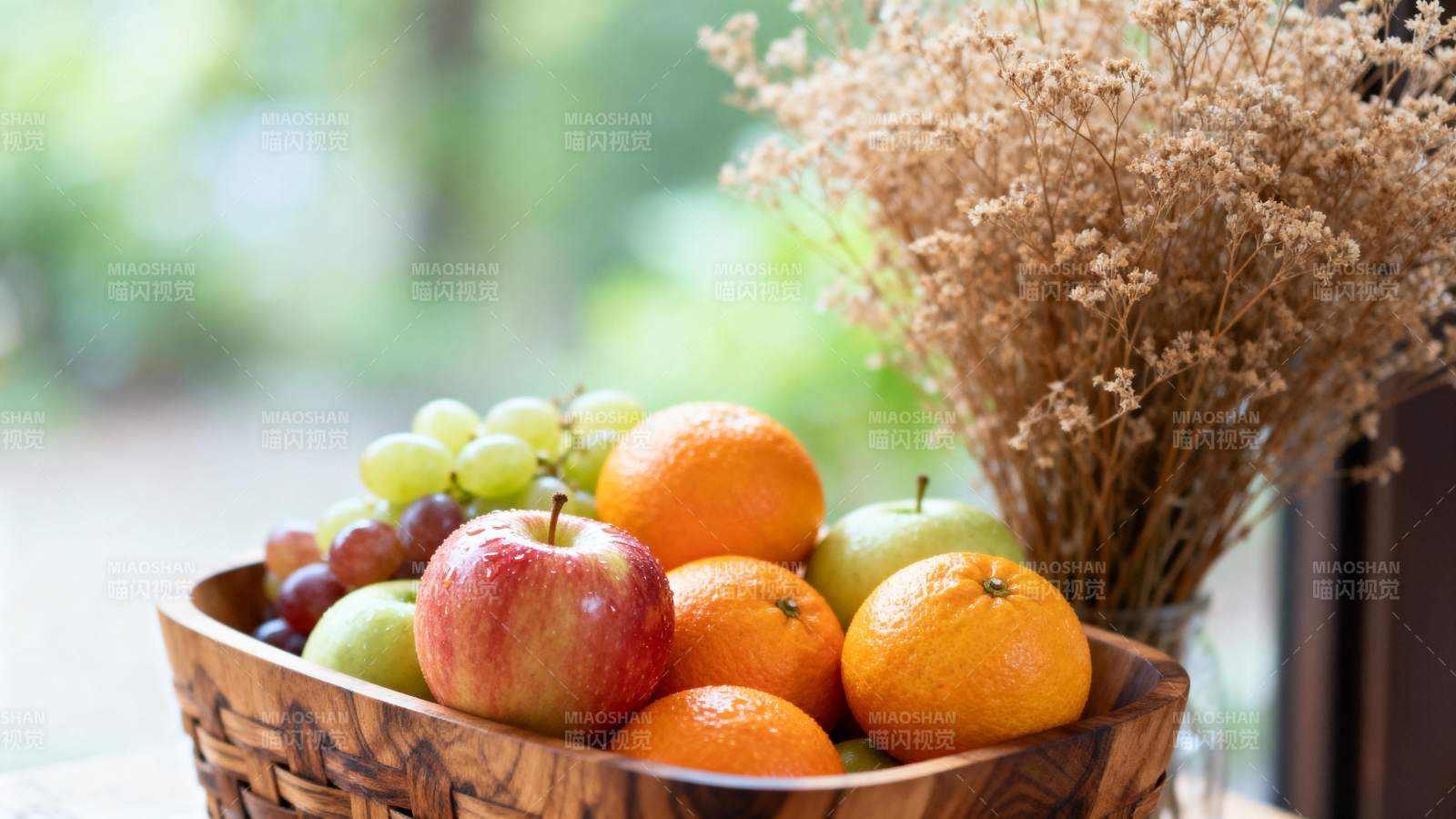 果篮静物图片