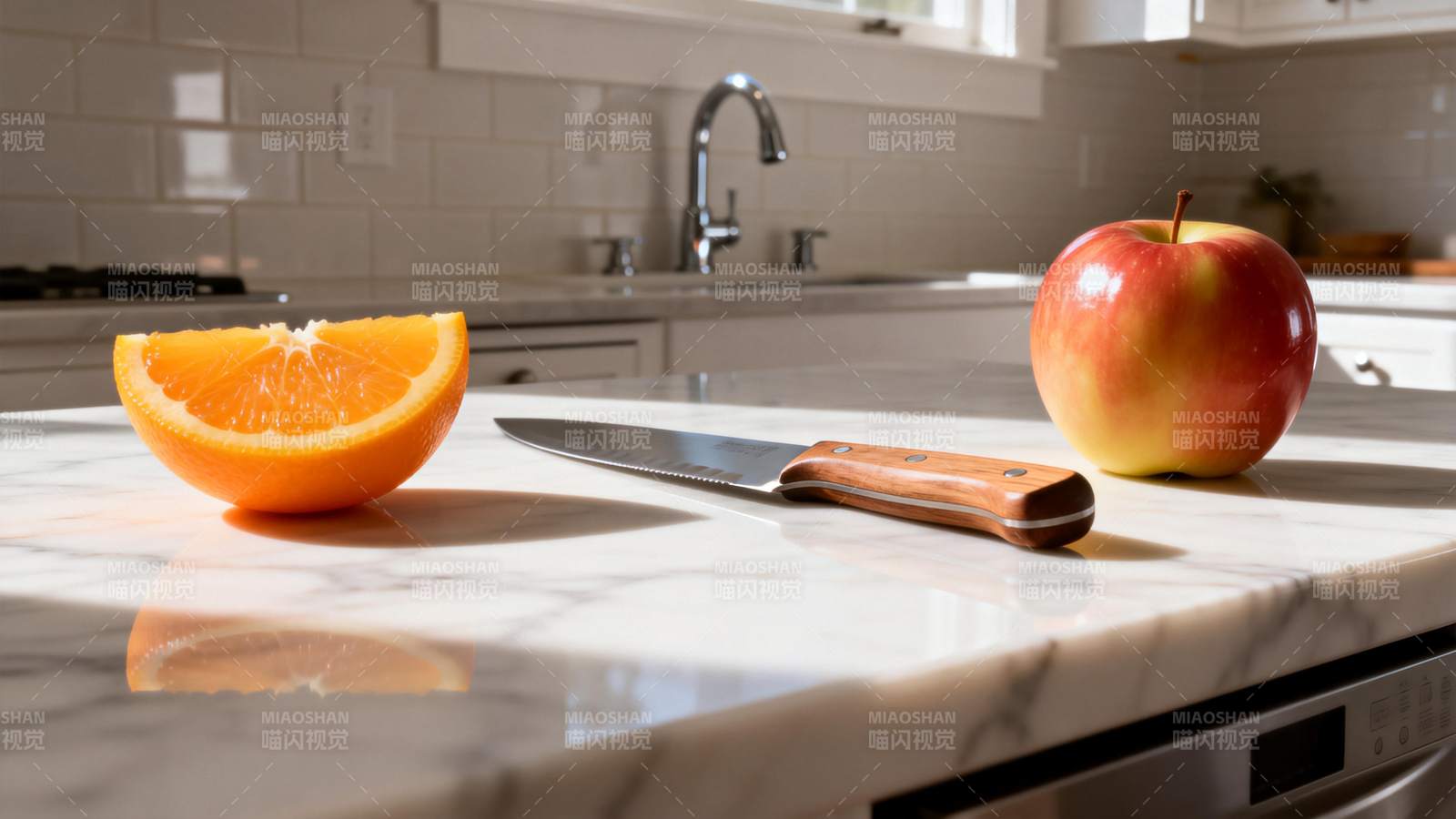 厨房里的水果与刀图片