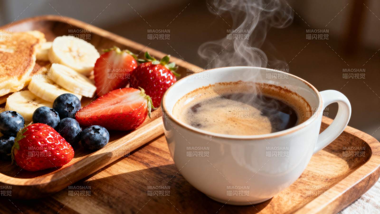 早餐咖啡与水果图片