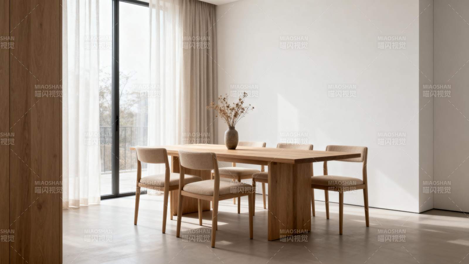 简约木质餐桌椅图片