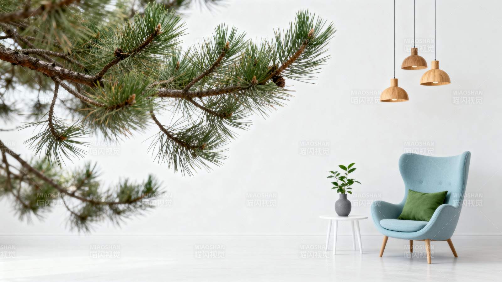 松枝下的静谧角落图片