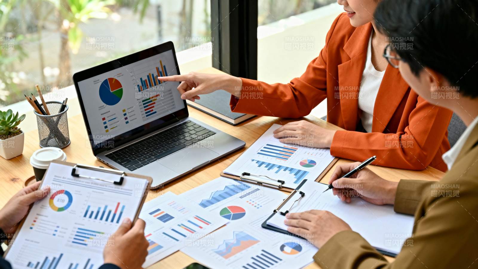 团队分析数据图表图片