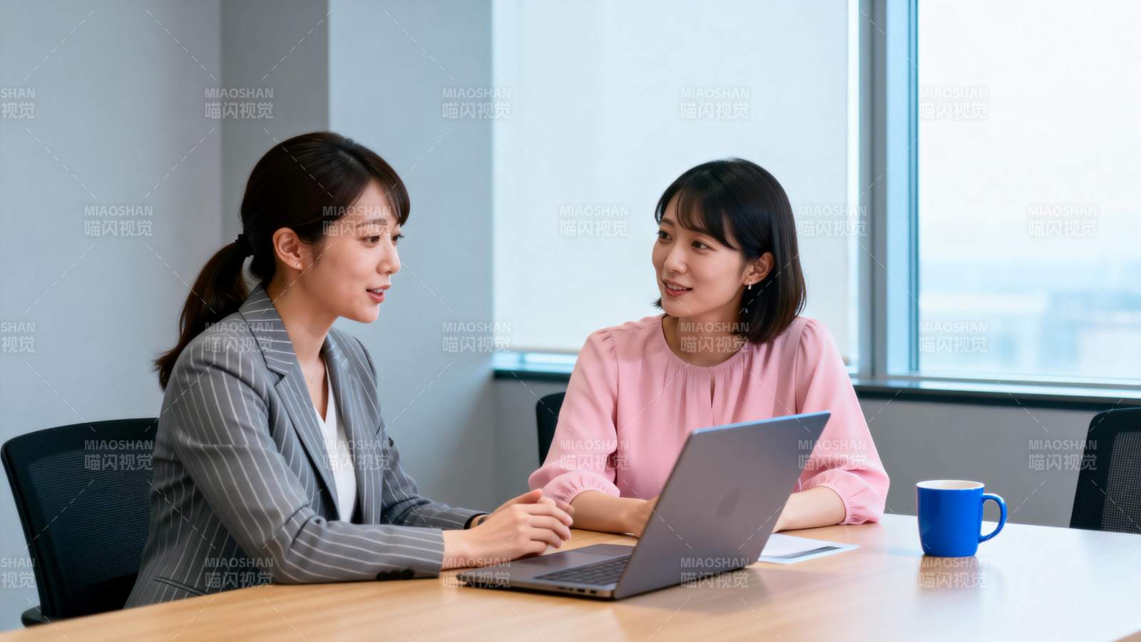 职场对话瞬间图片