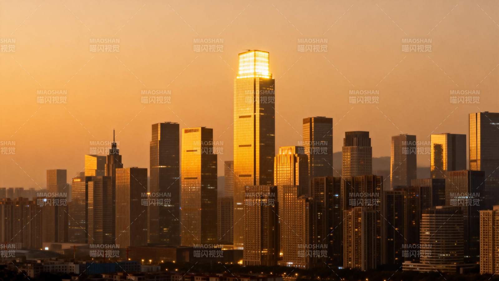 城市黄昏剪影图片