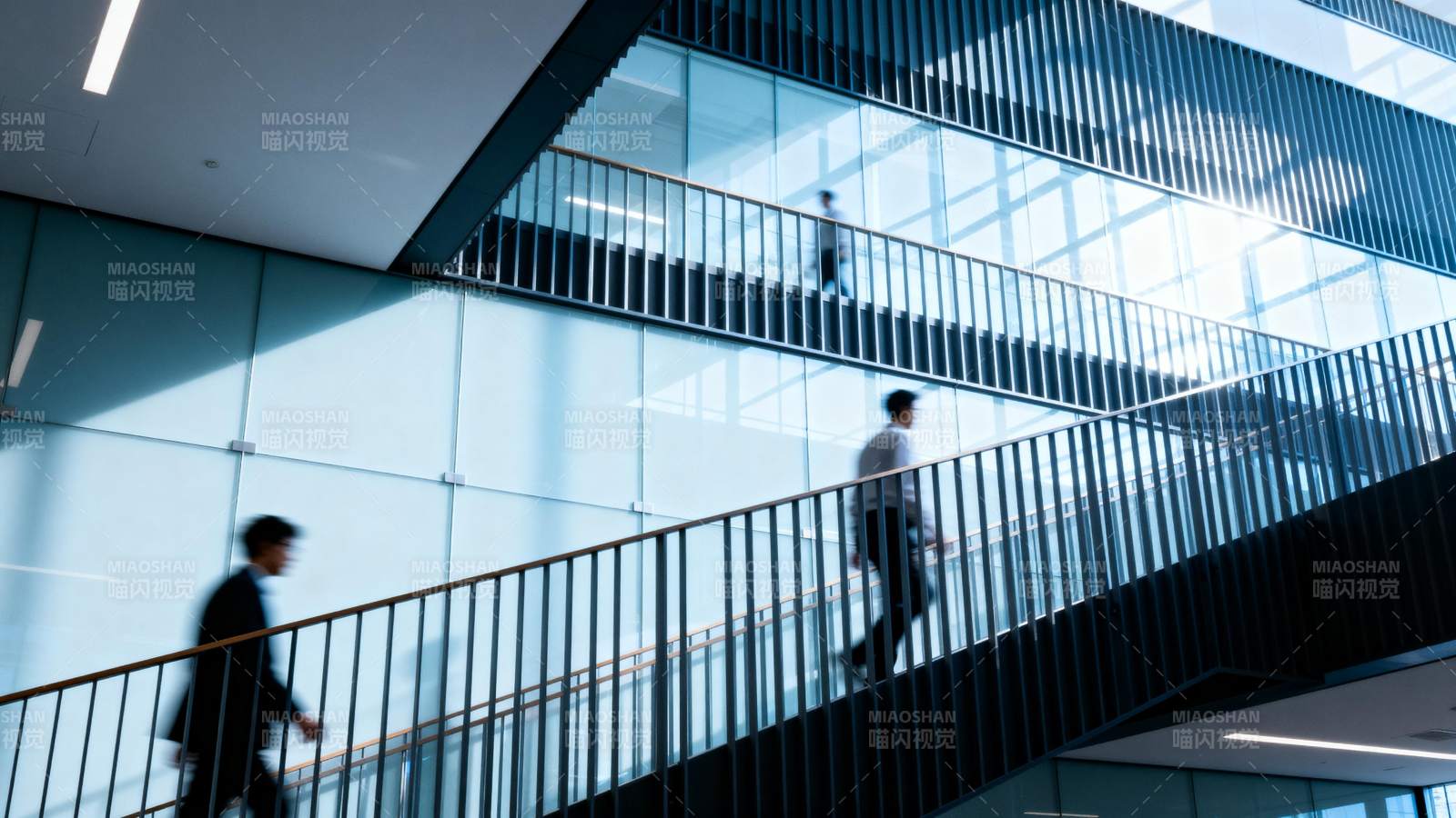 现代办公大楼内景图片