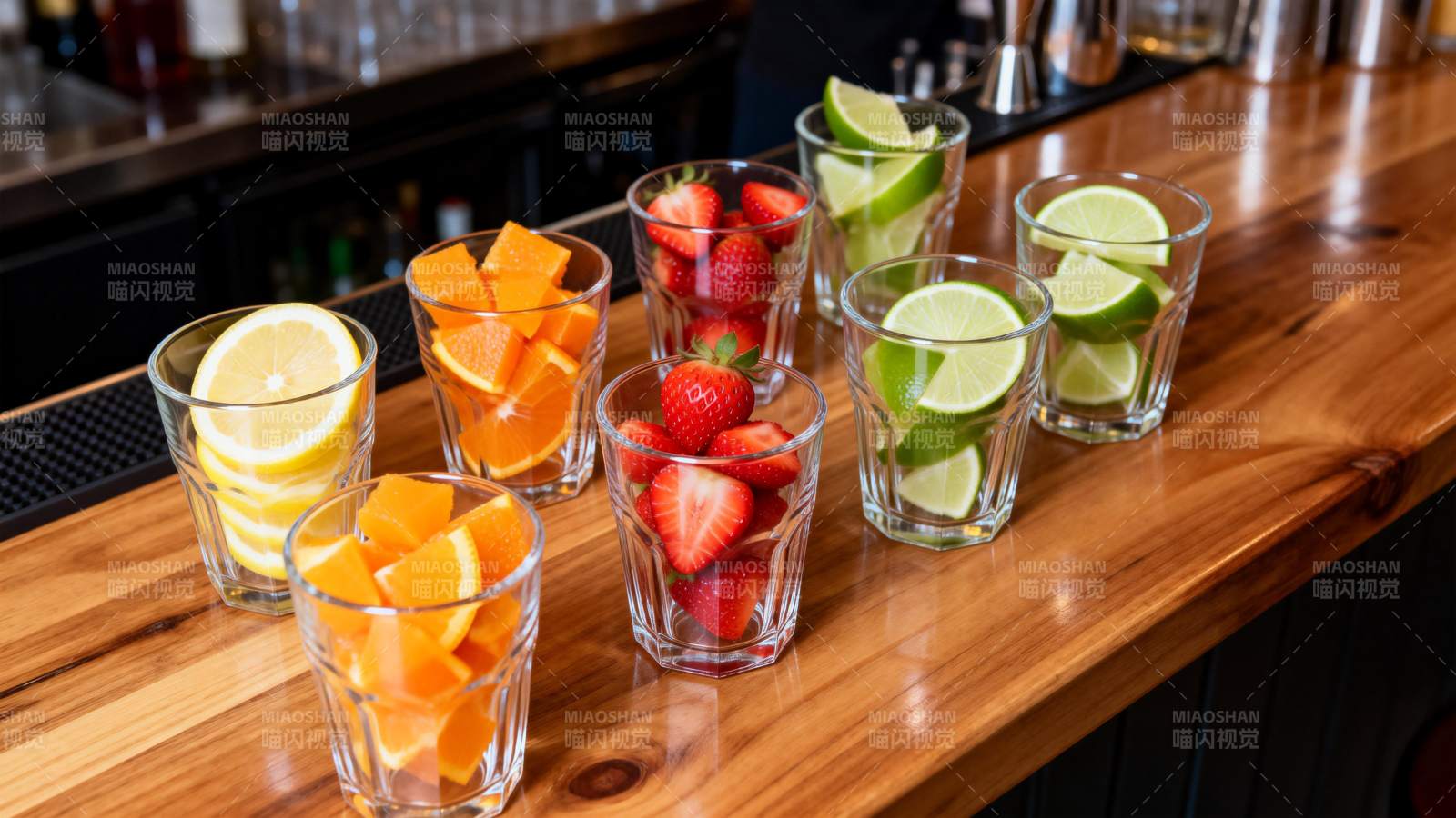 水果杯饮品摆拍图片