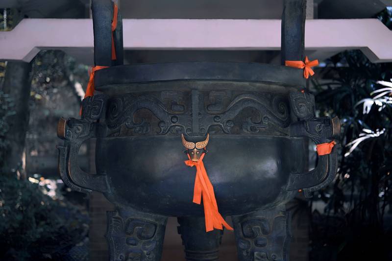 古鼎香炉祈福图片