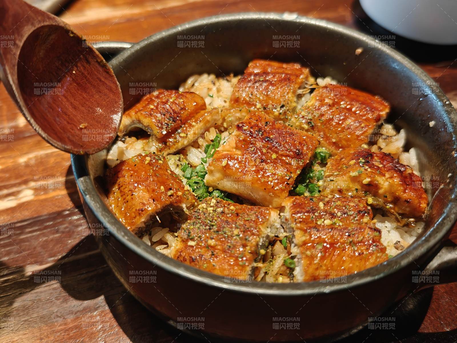 日式烤鱼饭图片