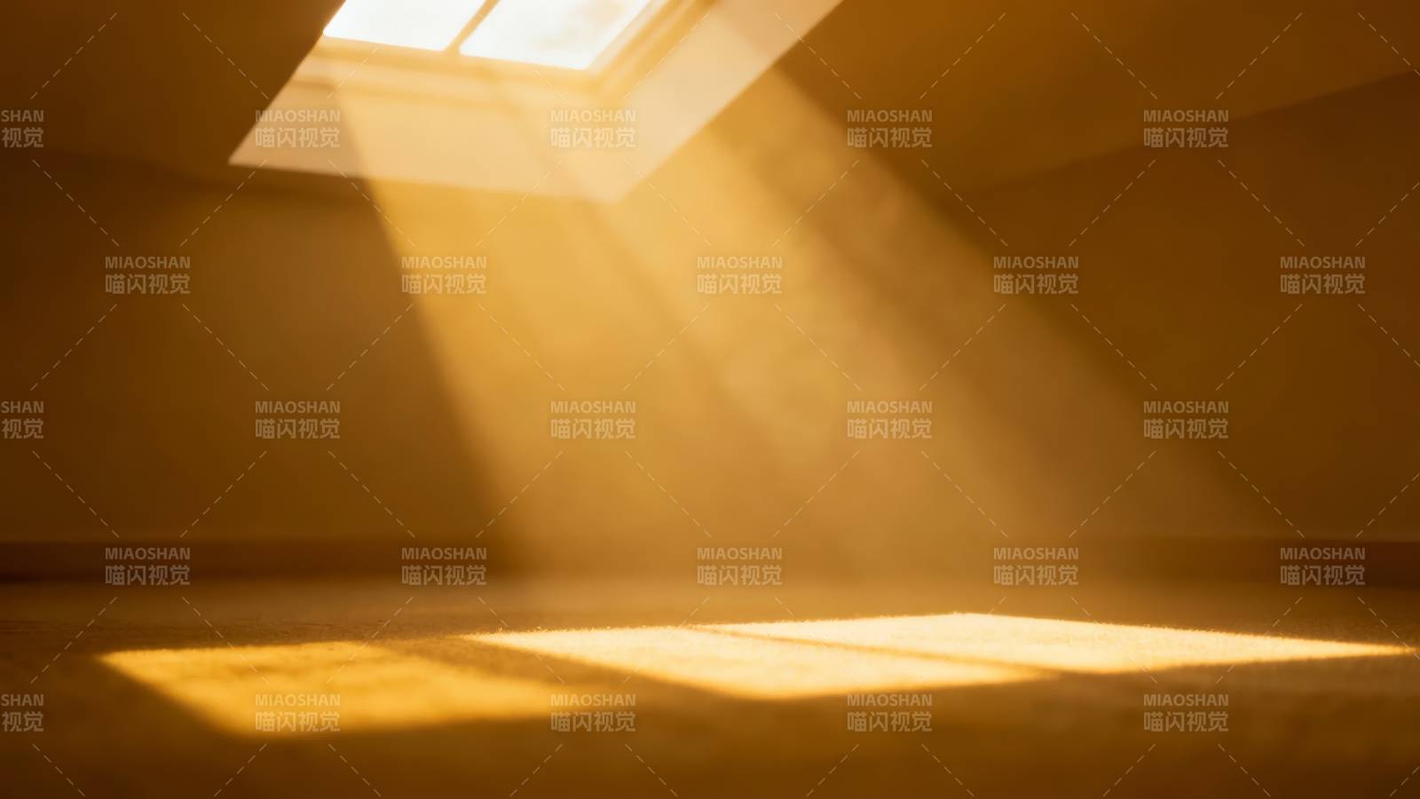 阳光洒满阁楼图片