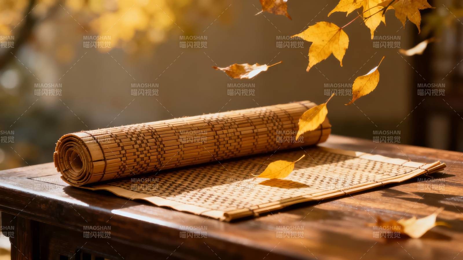 秋叶落竹席图片