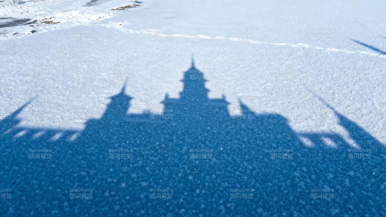 雪地城堡影图片