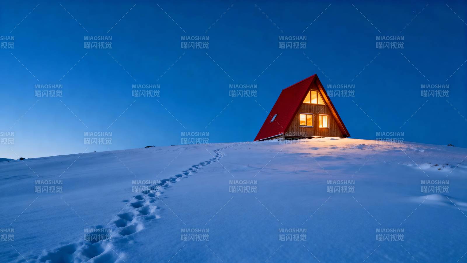 雪夜小屋暖光图片