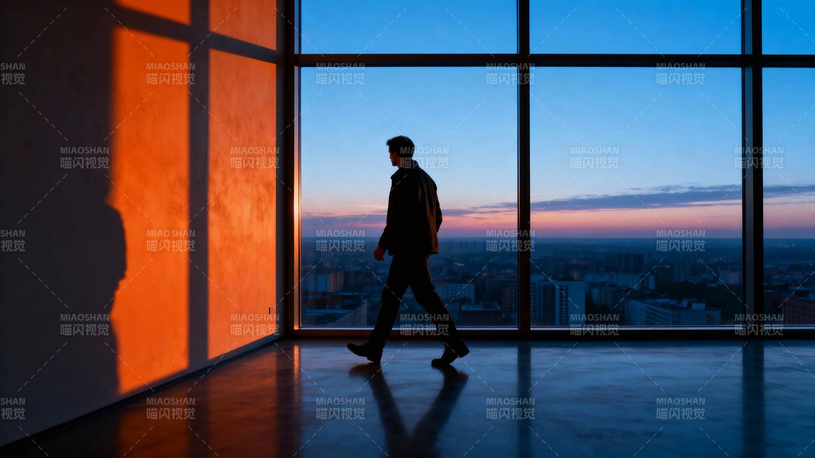 都市剪影行者图片