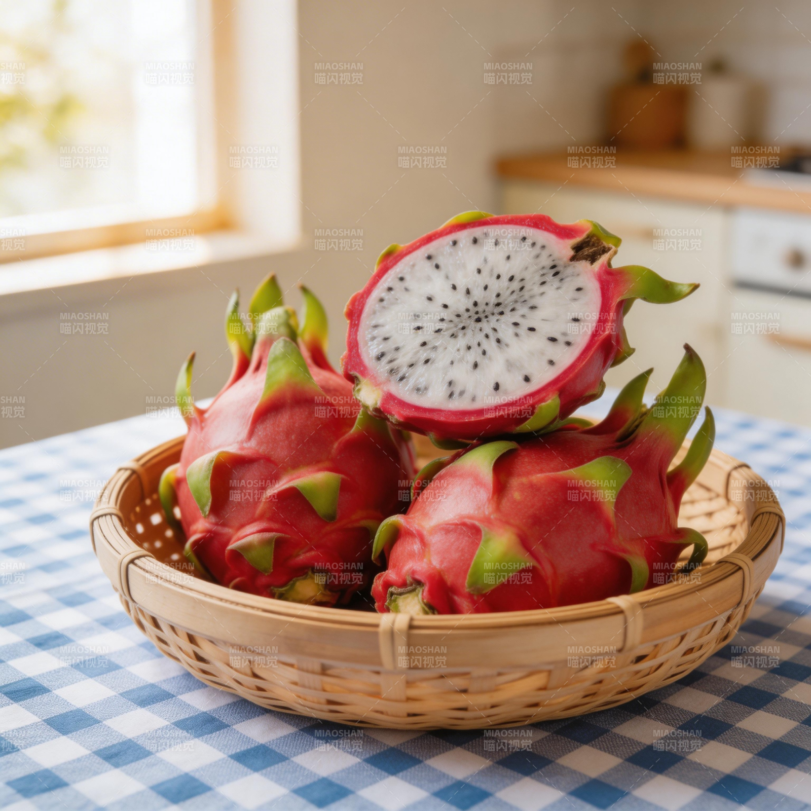 火龙果鲜切展示图片