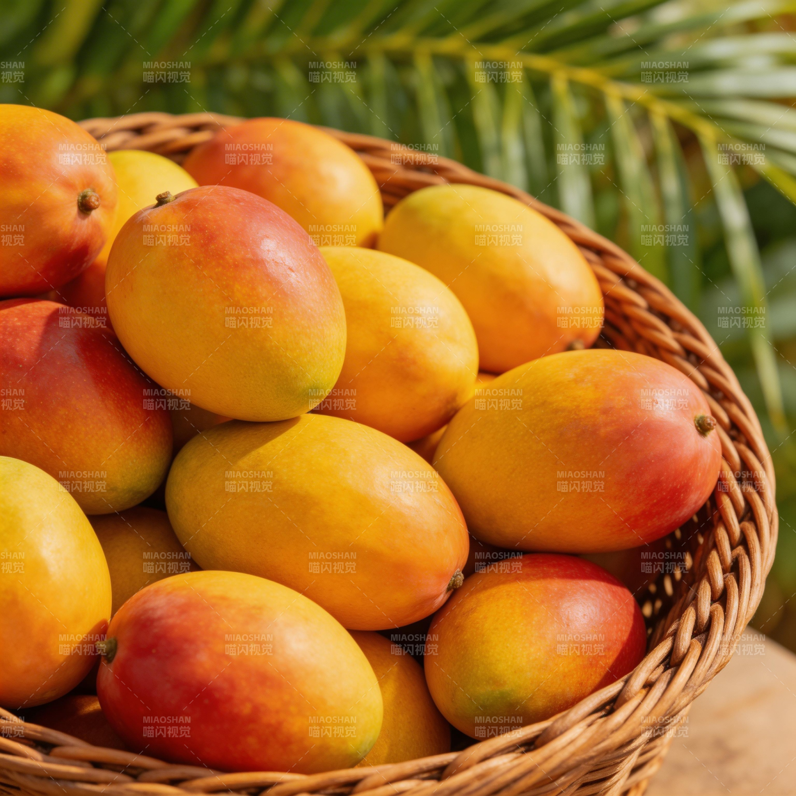 篮中芒果 金黄诱人图片