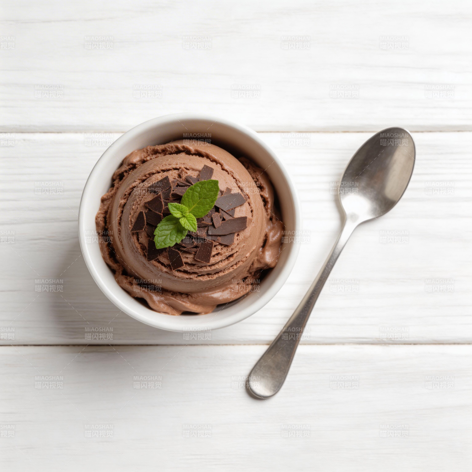 巧克力冰淇淋图片