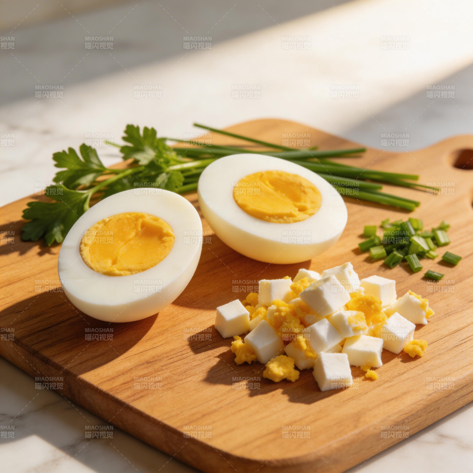 鸡蛋切块配香菜图片