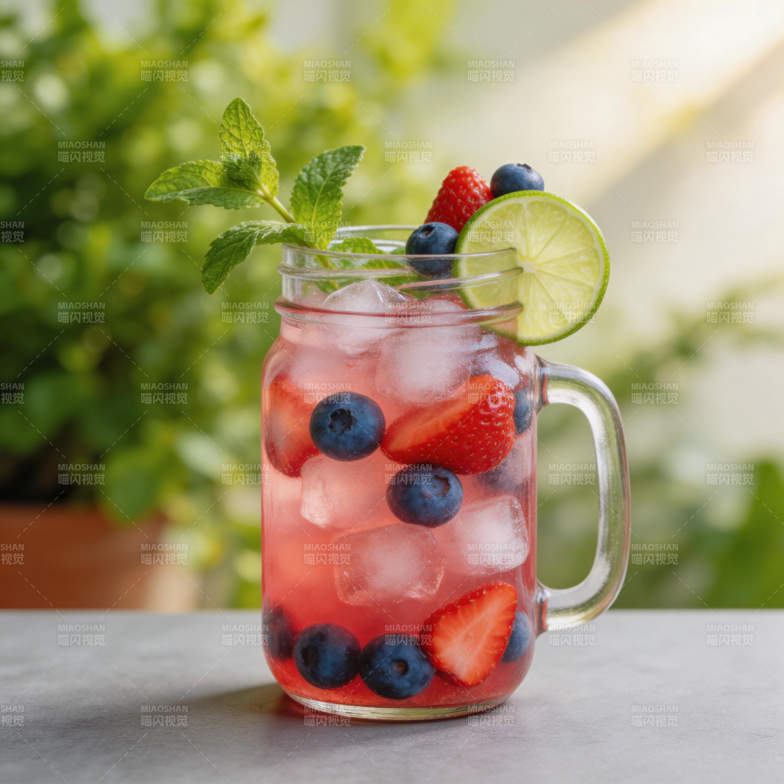 夏日水果冰饮图片